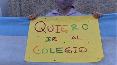La lucha de padres que se organizaron para que vuelvan las clases tuvo efecto