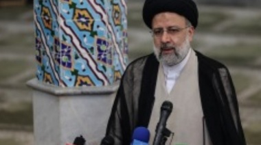 El conservador Raisi fue electo presidente de Irán en una elecciones con récord de abstención