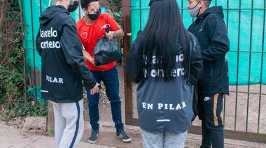 Marcelo Montero y una fuerte presencia en Pilar brindando contención social