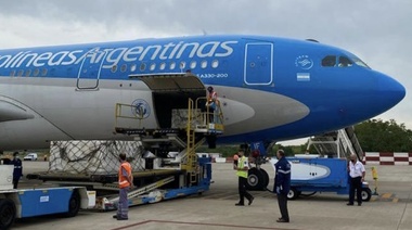 Partió a la madrugada un nuevo vuelo de Aerolíneas Argentinas a Moscú para traer vacunas