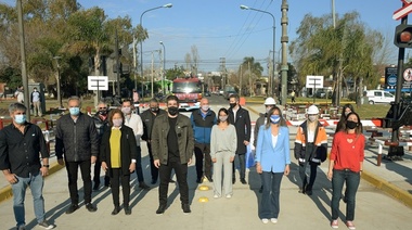 En Tigre, Trenes Argentinos habilitó el renovado paso a nivel de la calle Perú que une El Talar y General Pacheco