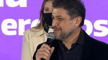 Acompañado por Tolosa Paz y Gollán, Arias presentó su nómina de concejales por el Frente de Todos