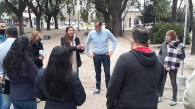 Frente de Todos: Guillermo Escudero recorrió Plaza Matheu