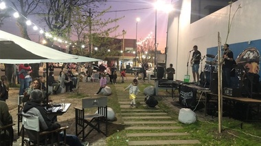 Llega a Los Hornos un show de bandas a cielo abierto y la exposición de artistas plásticos