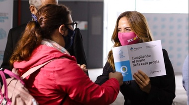 Tolosa Paz visitó Florencio Varela con amplia agenda