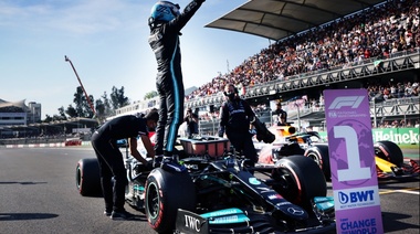 Bottas larga primero en el GP de F1 de México por delante de Hamilton y Verstappen
