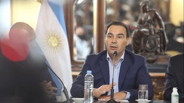 Valdés anunció un plan con una inversión de $400 millones para recuperar los Esteros del Iberá