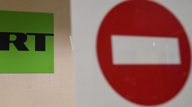 YouTube bloqueó a los medios rusos RT y Sputnik en Europa "por la guerra en Ucrania"
