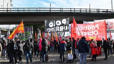 El Gobierno busca desactivar un nueva protesta social y lanza una advertencia a los piqueteros