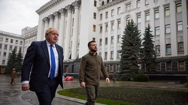 Estados Unidos y Reino Unido acordaron mantener las sanciones a Rusia
