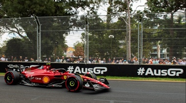El piloto español Carlos Sainz renueva contrato con Ferrari hasta el 2024