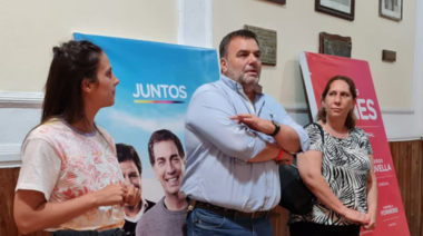 Radicales platenses al borde de un ataque de nervios y el Pro debió salir con los bomberos en auxilio