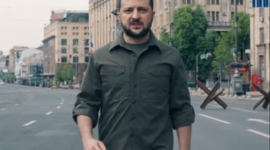 Zelenski dice que Ucrania no permitirá que Rusia "se apropie" de la victoria sobre el nazismo