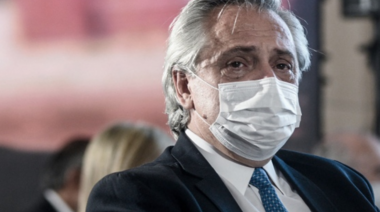 El Presidente convocó a celebrar el 25 de Mayo y dijo que "la patria está más viva que nunca"