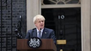 Johnson renuncia como líder del Partido Conservador británico