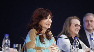 En un mensaje por redes, Cristina llamó a construir una Argentina "más justa, libre y soberana"