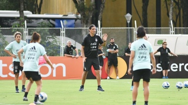 La Selección femenina va por la clasificación directa al Mundial ante Colombia