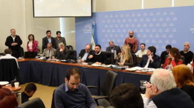 Postergan hasta el jueves dictamen de la ley de humedales