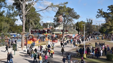 Sigue en alza el crecimiento de la actividad turística en La Plata
