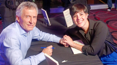 Jóvenes Pro platenses en la presentación del nuevo libro de Macri