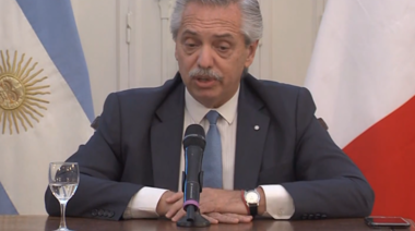 El Presidente defendió bono de fin de año porque "las paritarias funcionan plenamente"