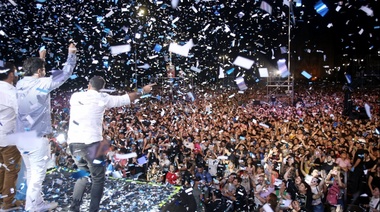 Maradona, Messi y el conmovedor cierre mundialista del 140° aniversario de La Plata