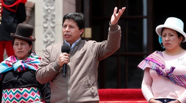 Una organización civil peruana presenta una denuncia constitucional contra Castillo y su gabinete