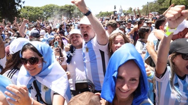 Rodríguez Larreta festejó la consagración argentina junto a más de 100.000 personas en Palermo