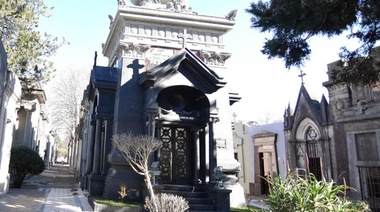 Cementerio municipal de La Plata con funcionamiento normal