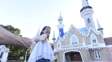 Con caminatas guiadas, invitan a conocer la génesis del parque platense que inspiró a Walt Disney