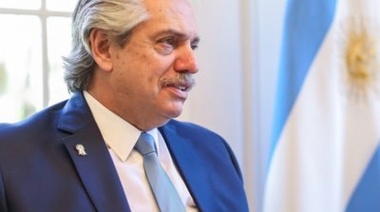 El Presidente inaugura viviendas en Catamarca junto al gobernador Jalil
