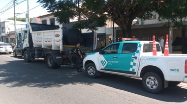 En La Plata falta el agua, y el Municipio desplegó operativo de asistencia en barrios