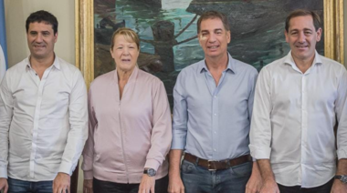 Otra foto de unidad en Juntos: Santilli, Abad, Stolbizer y Garro compartieron actividad en La Plata