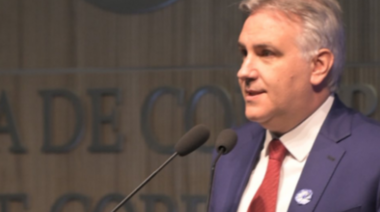 Llaryora: "En un mundo que cambia tenemos que modernizarnos"