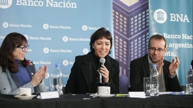 Apoyo a pymes: Mayra Mendoza y Silvina Batakis junto a jóvenes empresarios quilmeños