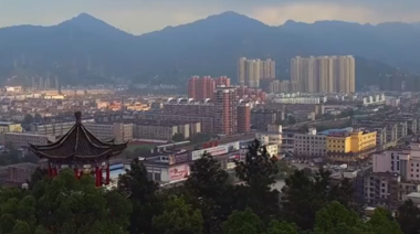 Capital de porcelana de China atrae a más jóvenes para buscar sueños
