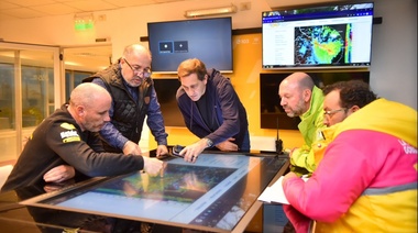 Julio Garro: "Seguimos trabajan do para llegar a cada vecino y brindar la asistencia que necesiten", por la tormenta de más de 155 mm