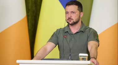 Zelenski despidió al ministro de Defensa de Ucrania para buscar "un nuevo enfoque"
