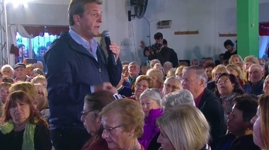 Massa anunció un refuerzo de $45.000 para jubilados y pidió "memoria" para tener "futuro"