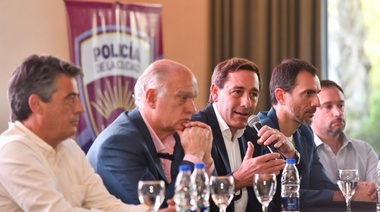 Garro y Grindetti presentaron el proyecto que buscará crear la Policía de la Ciudad en La Plata