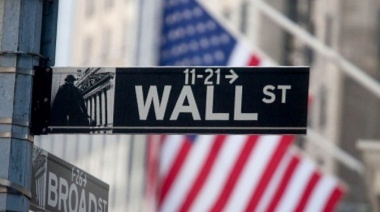 Wall Street retrocede al cierre de la semana ante el temor de una escalada bélica en Medio Oriente