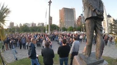 A 40 años del triunfo de Alfonsín, el radicalismo platense le rindió homenaje a la democracia