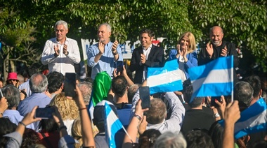 Kicillof pidió a la militancia "ni un minuto de descanso" para lograr que Massa sea Presidente