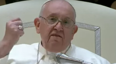 Francisco suspendió todas sus audiencias por "un ligero estado gripal"