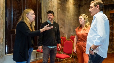 Garro visitó el nuevo Salón de Banderas y la histórica cúpula del Coliseo Podestá