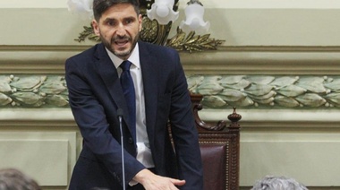 Maximiliano Pullaro asumió en Santa Fe y prometió "un gobierno de acción"