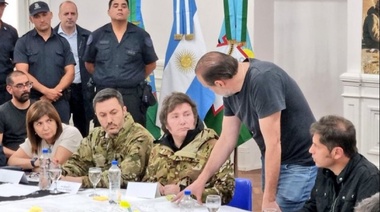 El presidente Milei viajó a Bahía Blanca tras el temporal que dejó 13 muertos