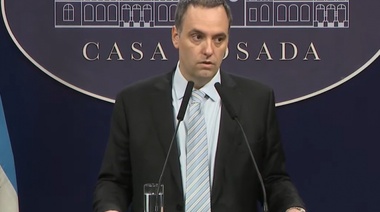 "¿Por qué esta dirigencia sindical hizo el último paro en 2019?", se preguntó Adorni