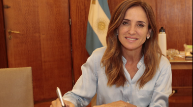 Tolosa Paz pide "discutir toda la estructura" del PJ y cuestiona a Scioli por sumarse al Gobierno