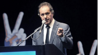 "El pan y circo de Daniel": Tetaz le recordó a Milei que nombró a Scioli, "el Gobernador que más plata gastó en recitales"
